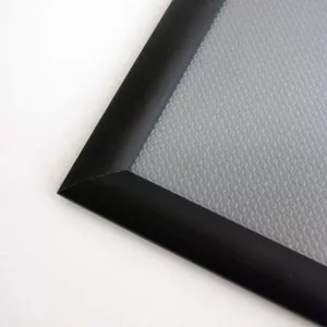 Topdrop – Elegantní kliprám z řady Blackline s černým matným rámem v profilu 25 mm a ostrými rohy. 2x3 | Kancelářská technika od Topdrop.cz