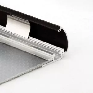 Topdrop – Elegantní kliprám z řady Blackline s černým matným rámem v profilu 25 mm a ostrými rohy. 2x3 | Kancelářská technika od Topdrop.cz