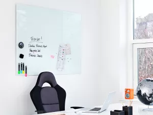 Topdrop – Magnetická skleněná tabule 60 x 80 cm se skrytou montáží - barva černá 2x3 | Kancelářská technika od Topdrop.cz