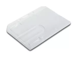 Tuhá plastová visačka pro magnetické karty v rozměru 54×86 mm.