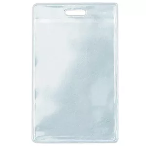 Čirá visačka z měkčeného PVC – svislá, vnitřní kapsy 90 x 58 mm.