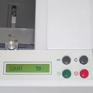Kancelářské skládačky papíru – kompaktní stroje pro automatické skládání dokumentů | Topdrop