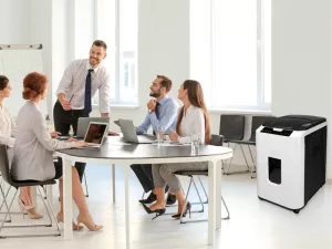 Topdrop – Skartovací stroj s automatickým podavačem na 350 listů 70g/m2. | Kancelářská technika od Topdrop.cz