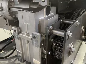 Topdrop – Profesionální skartovačka Kobra GAMBLER pro kasina: bezpečné zničení žetonů, karet a kostek. Výkon, kompaktnost a úspora energie. | Kancelářská technika od Topdrop.cz