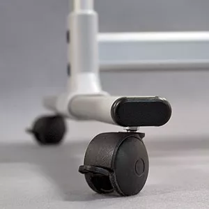 Topdrop – Sklokeramická oboustranná tabule s horizontální otáčením na mobilním stojanu. 2x3 | Kancelářská technika od Topdrop.cz