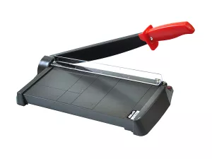 Páková řezačka A4 v novém designu.