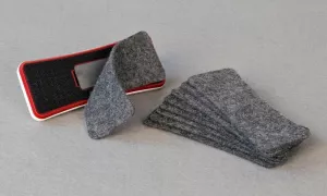 Topdrop – Magnetická stěrka ARTA s ergonomickým uchycením | Kancelářská technika od Topdrop.cz