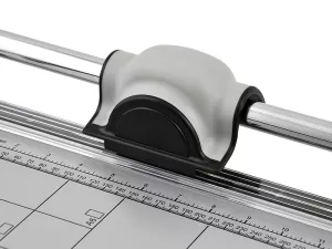 Topdrop – Profesionální kotoučová řezačka A2. KW-TRIO | Kancelářská technika od Topdrop.cz