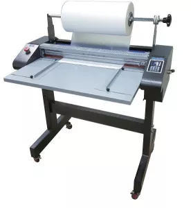 Rolový laminátor šíře 700mm se stojanem