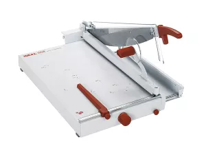Profesionální páková řezačka s délkou řezu 580 mm a kapacitou 40 listů