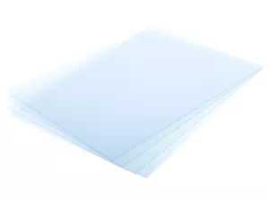 Ochranná fólie pro clip rámy a reklamní áčka. Matný anti-reflexní povrch ABS.