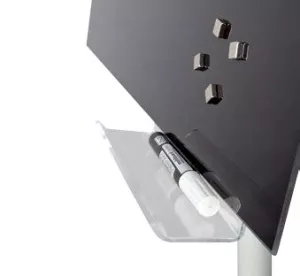 Topdrop – Mobilní flipchart se skleněnou popisosnou plochou. 2x3 | Kancelářská technika od Topdrop.cz