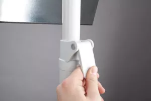 Topdrop – Mobilní flipchart se skleněnou popisosnou plochou. 2x3 | Kancelářská technika od Topdrop.cz